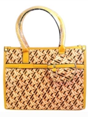 Stylish Crossbody Satchel